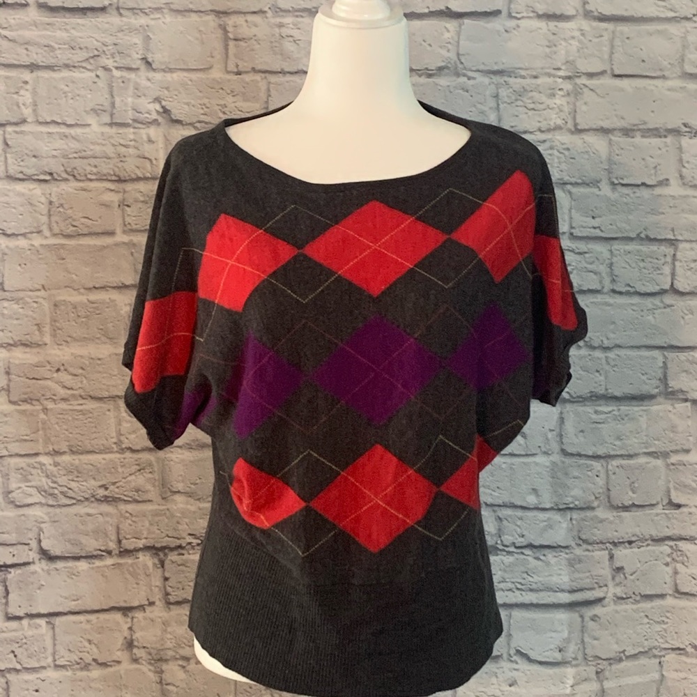 The Limited short sleeve argyle sweater, XL